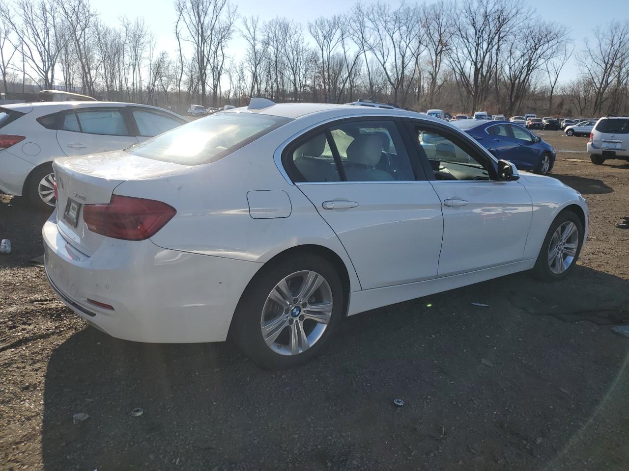 2017 BMW 3er VIN WBA8D9C33HA005018 Copart auction photo, side / mechanical damage thumbnail 3