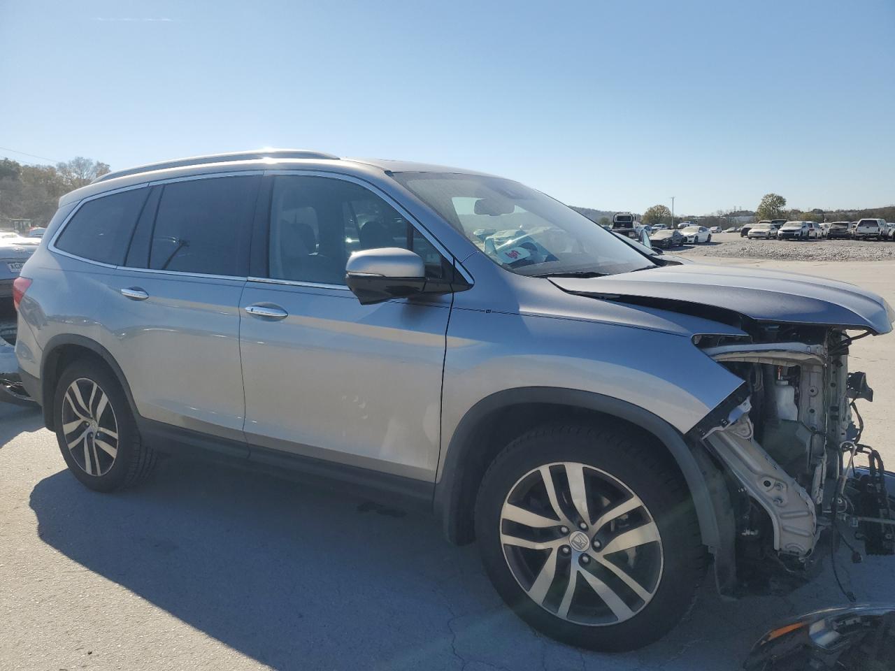2016 Honda Pilot VIN 5FNYF6H98GB095796 Copart auction photo, front end damage thumbnail 4