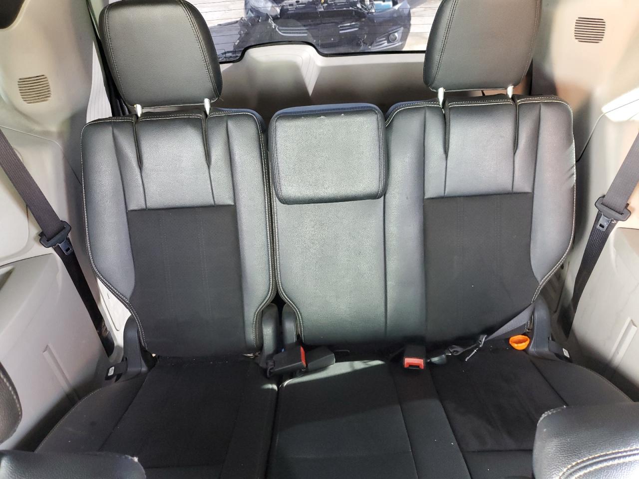 2019 Dodge Caravan VIN 2C4RDGCG0KR772049 Copart auction photo, rear end damage thumbnail 10