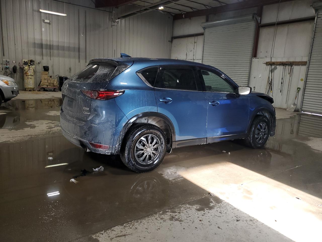 2018 Mazda CX-5 VIN JM3KFBDM6J0420760 Copart auction photo, front end damage thumbnail 3