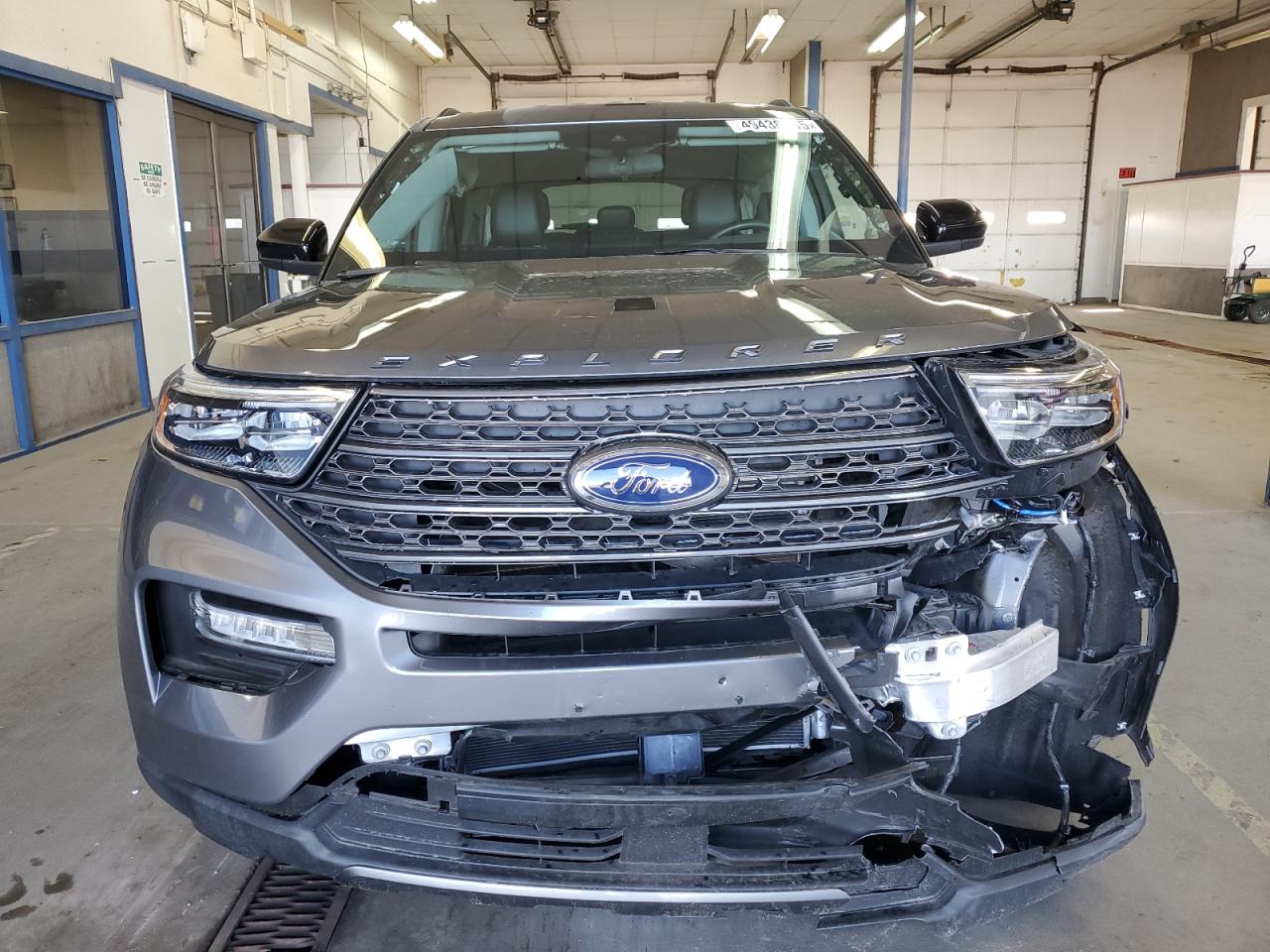 2022 Ford Explorer VIN 1FMSK7DH9NGB36956 Copart auction photo, front end damage thumbnail 5