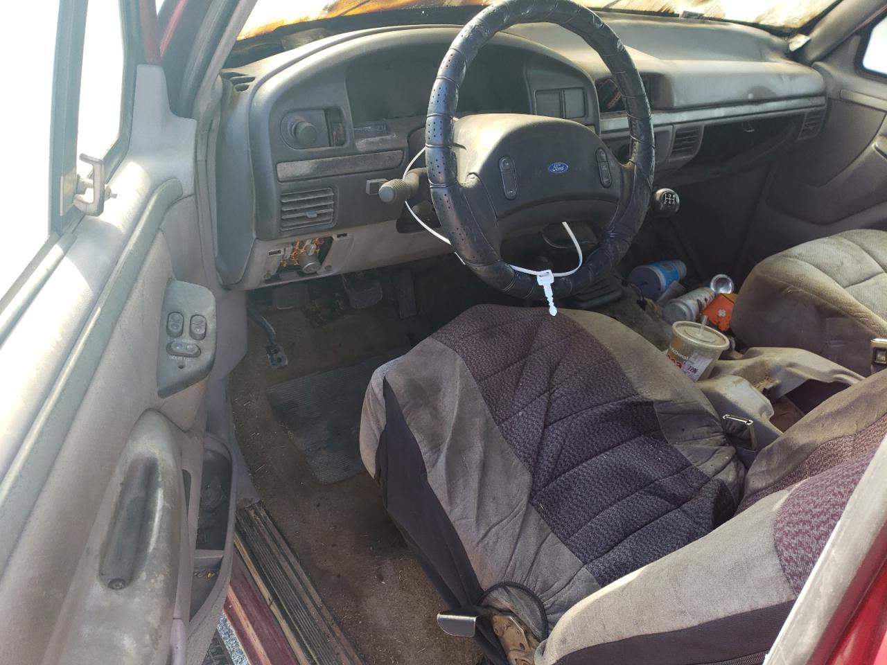 1994 Ford F250 VIN 1FTHX26F4RKC07238 Copart auction photo, burn damage thumbnail 8