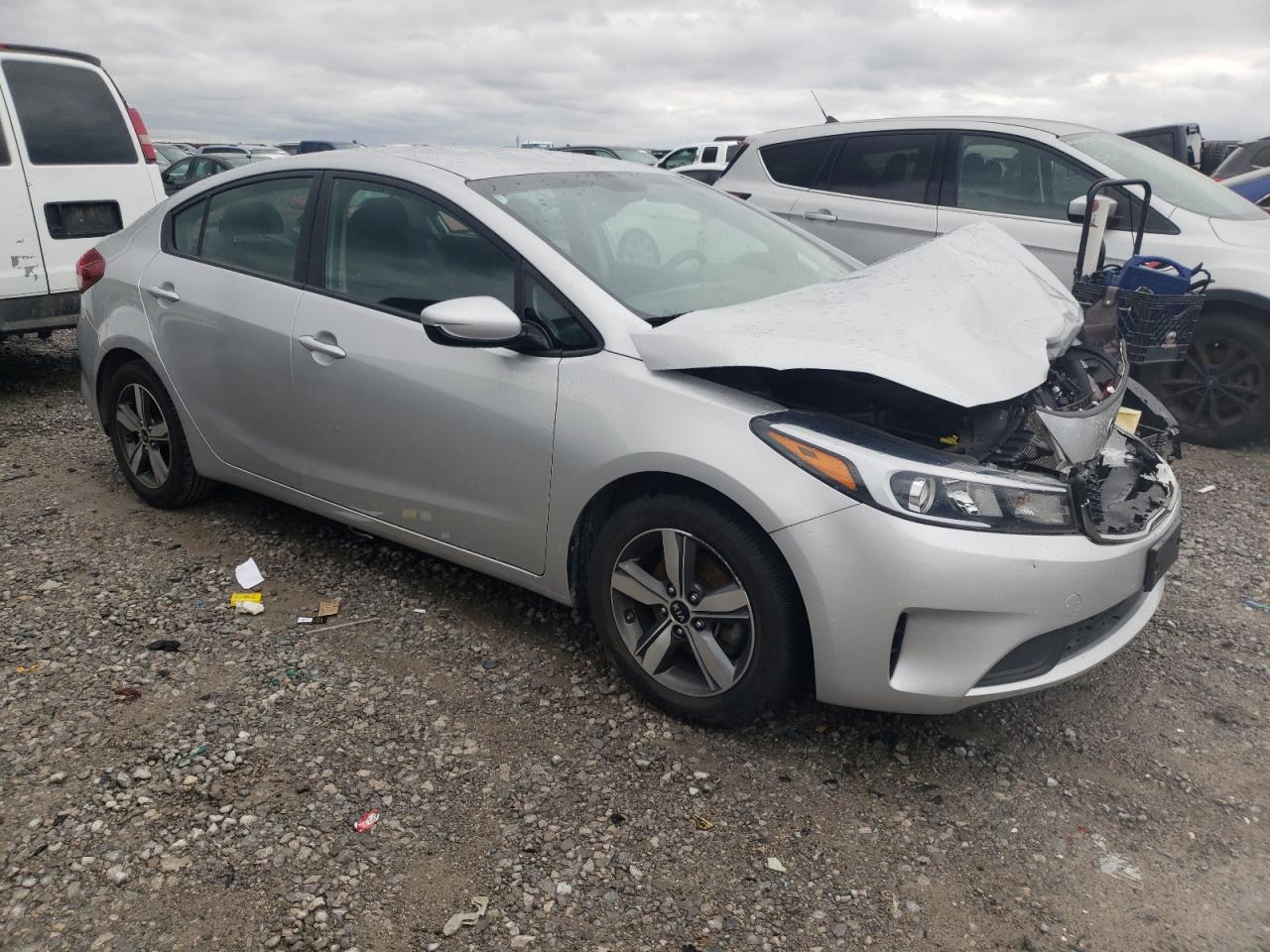 2018 KIA Forte VIN 3KPFL4A79JE173769 Copart auction photo, front end damage thumbnail 4