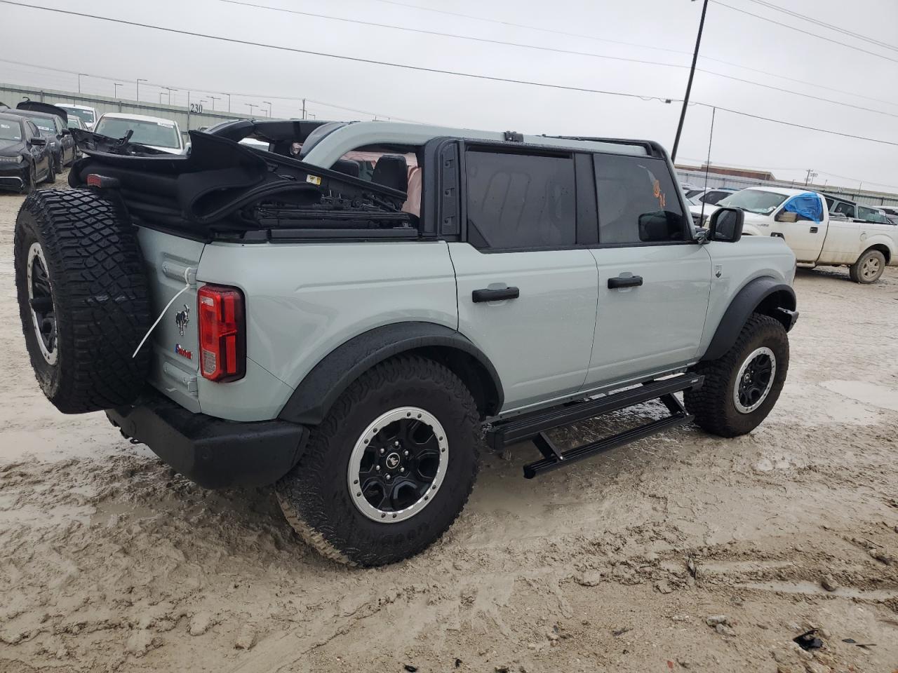 2023 Ford Bronco VIN 1FMEE5DP0PLB93198 Copart auction photo, rear end damage thumbnail 3