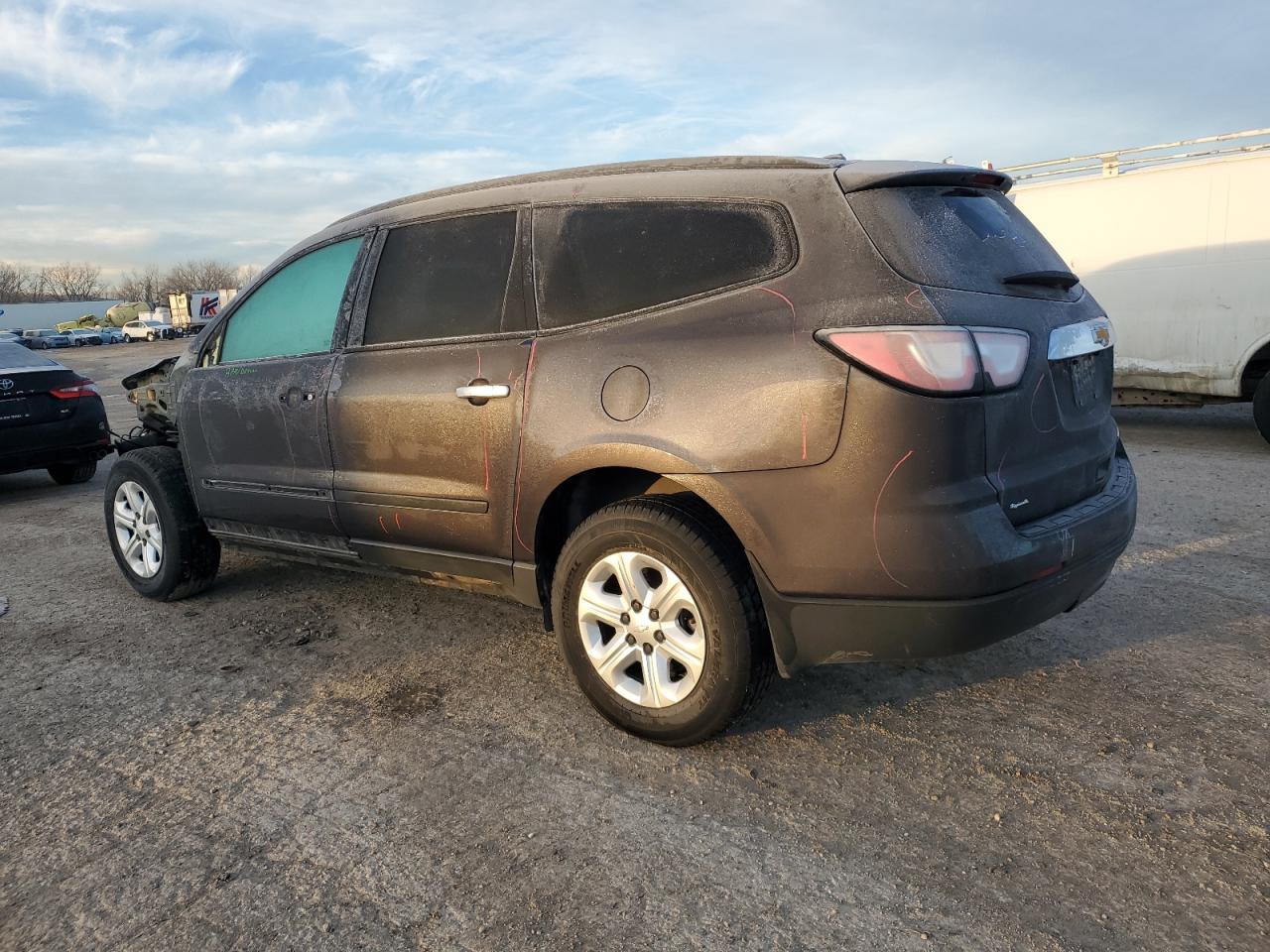 2015 Chevrolet Traverse VIN 1GNKRFED8FJ198821 Copart auction photo, front end / minor dent/scratches damage thumbnail 2