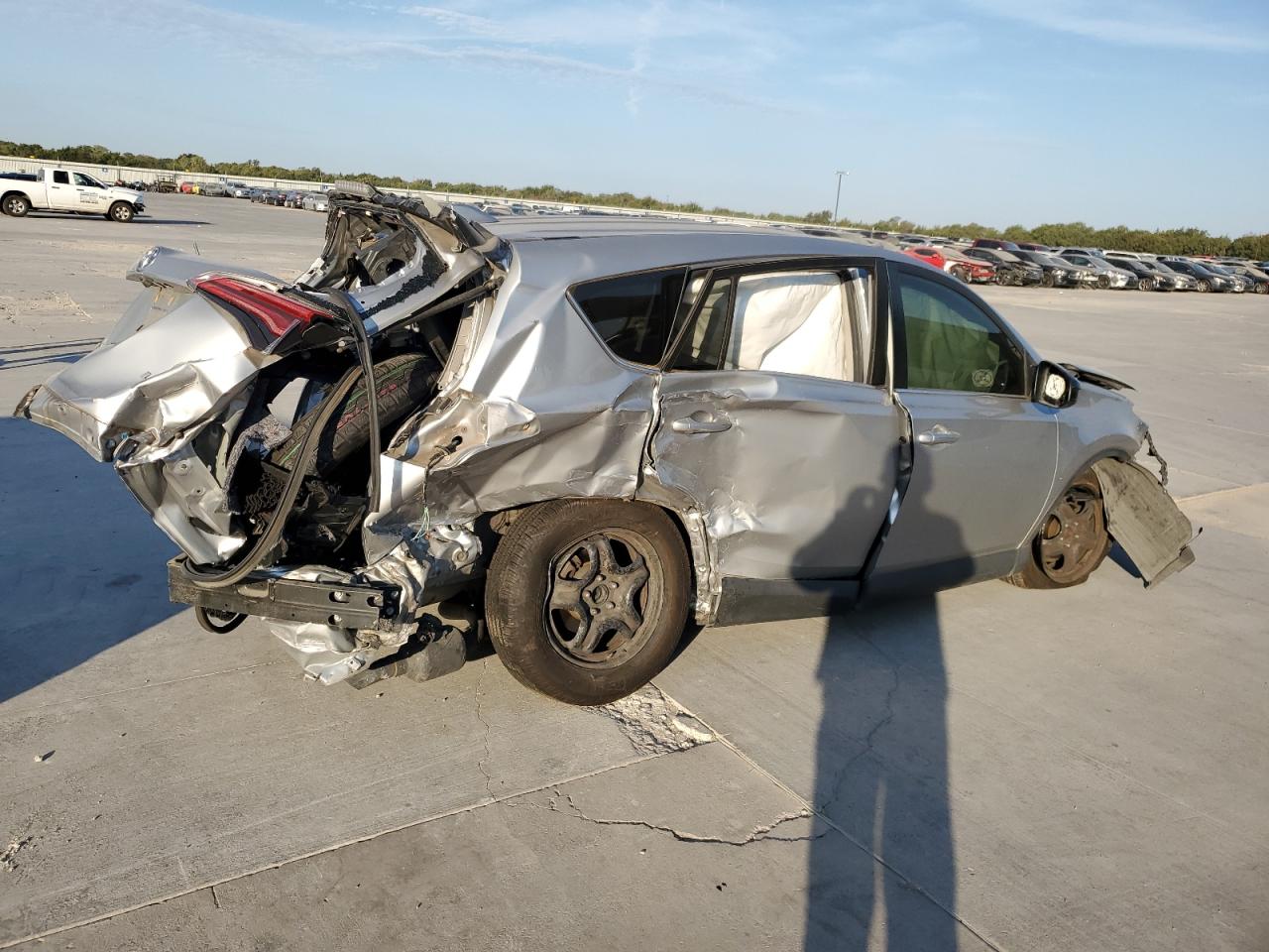 2018 Toyota RAV 4 VIN JTMZFREV3JJ182819 Copart auction photo, rear end / all over damage thumbnail 3