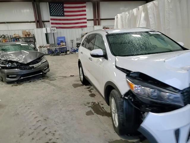 2019 KIA Sorento VIN 5XYPG4A3XKG593289 Copart auction photo, front end damage thumbnail 12