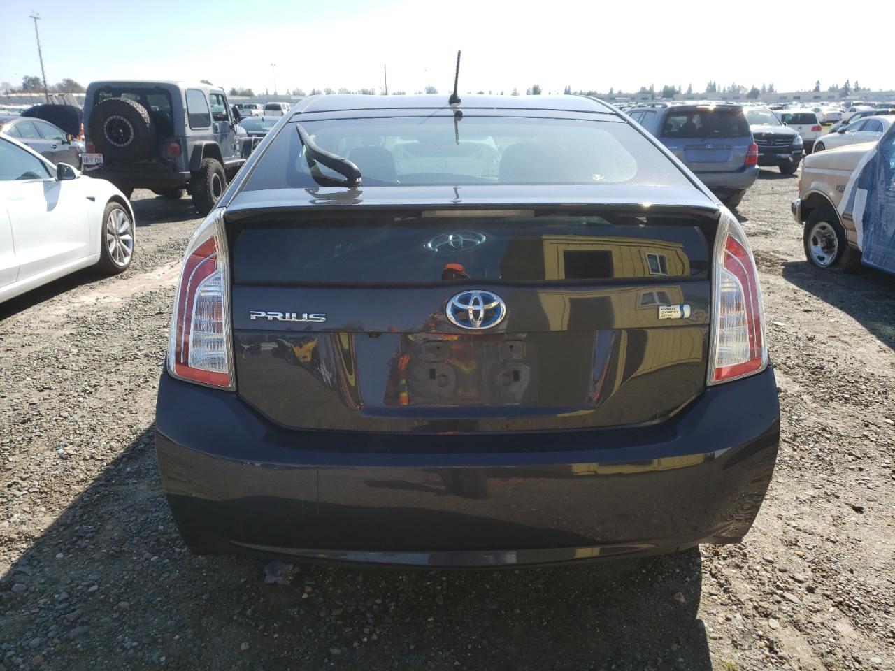 2015 Toyota Prius VIN JTDKN3DU7F0473668 Copart auction photo, front end damage thumbnail 6