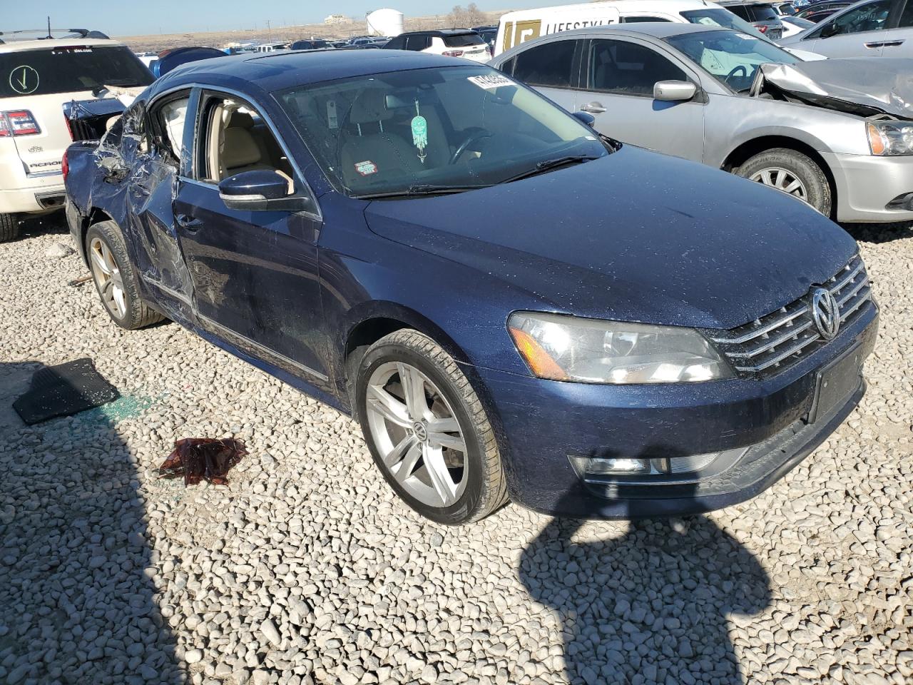 2014 Volkswagen Passat VIN 1VWCN7A36EC020157 Copart auction photo, side / all over damage thumbnail 4