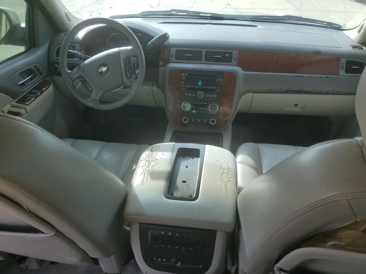 2013 Chevrolet Tahoe VIN 1GNSCBE07DR150233 Copart auction photo, hail / minor dent/scratches damage thumbnail 8