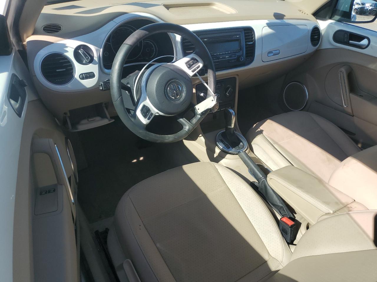 2015 Volkswagen Beetle VIN 3VWJ07AT4FM624473 Copart auction photo, all over damage thumbnail 8