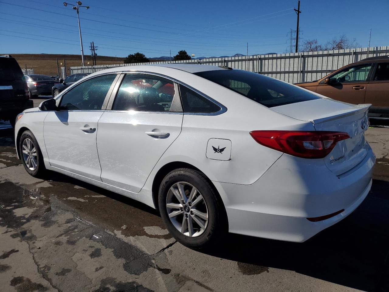 2016 Hyundai Sonata VIN 5NPE24AF8GH369373 Copart auction photo, vandalism / rear end damage thumbnail 2