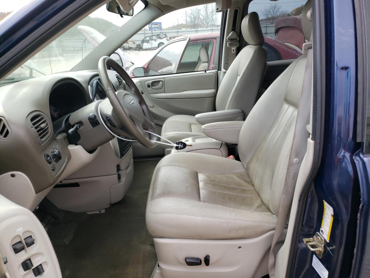 2006 Chrysler Town & Country VIN 2A8GP54L36R651562 Copart auction photo, front end damage thumbnail 7