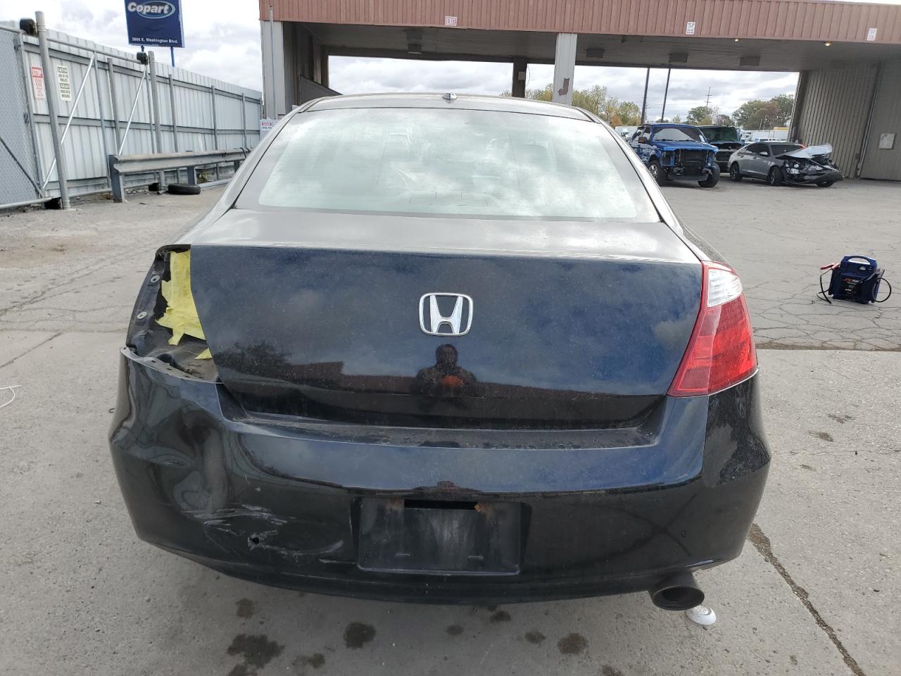 2010 Honda Accord VIN 1HGCS1B86AA001649 Copart auction photo, rear end / minor dent/scratches damage thumbnail 6