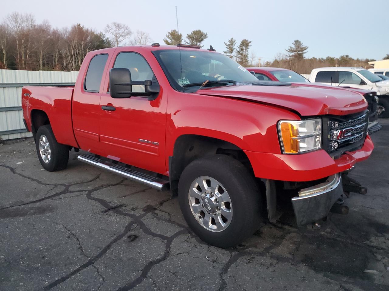2013 GMC Sierra VIN 1GT220CG8DZ396756 Copart auction photo, front end / minor dent/scratches damage thumbnail 4