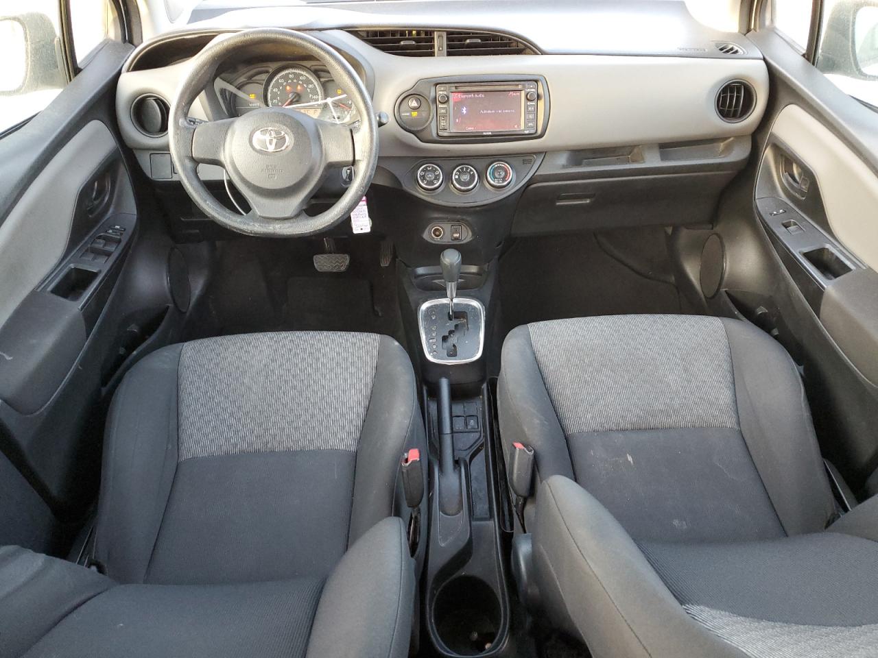 2015 Toyota Yaris VIN VNKKTUD34FA034092 Copart auction photo, side / front end damage thumbnail 8