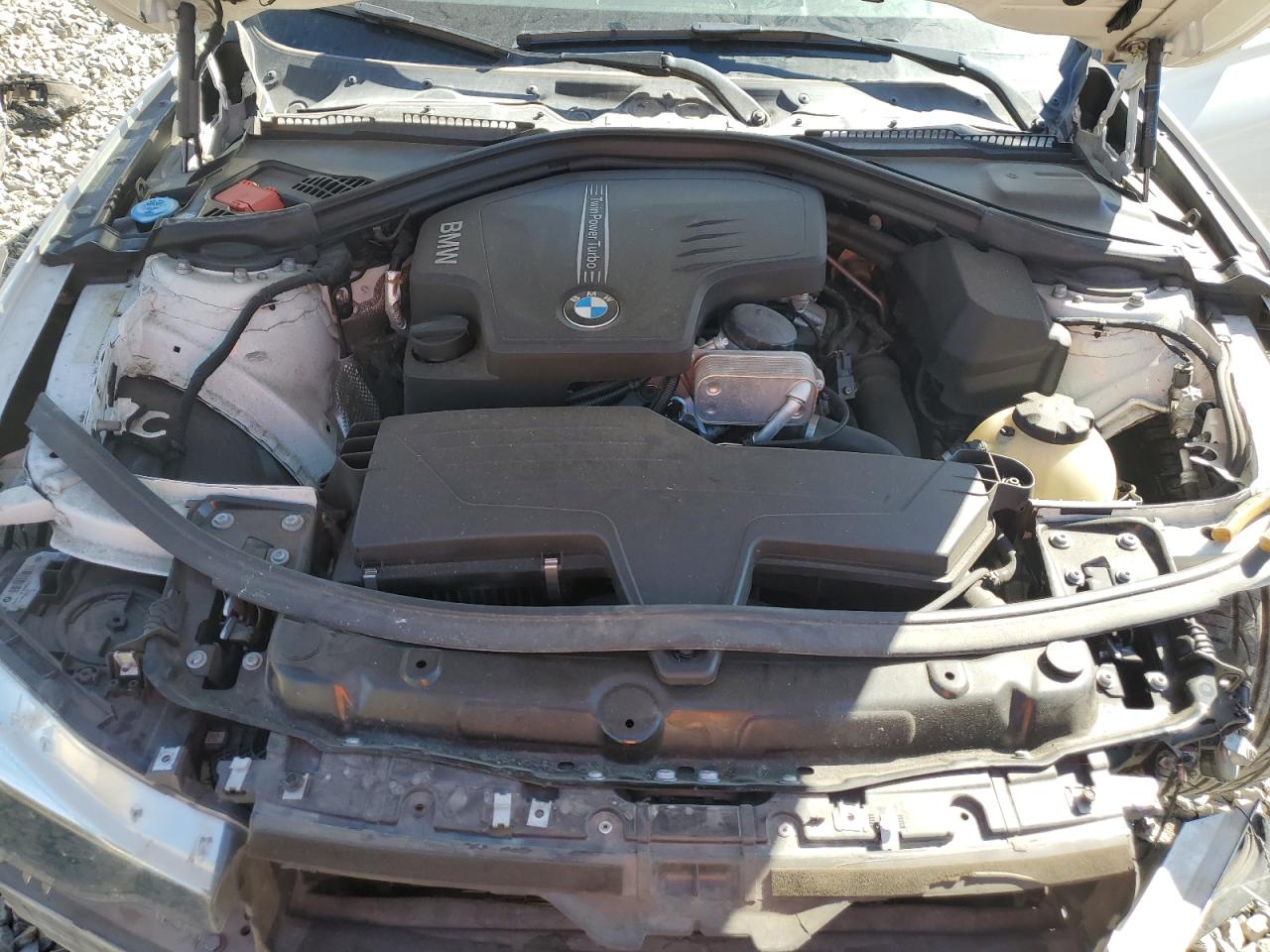 2017 BMW 3er VIN WBA8E1G32HNU17853 Copart auction photo, front end damage thumbnail 11