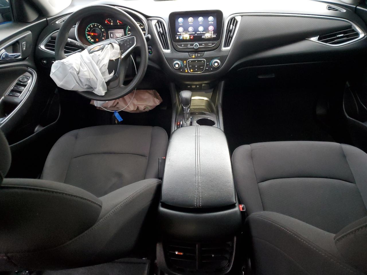 2021 Chevrolet Malibu VIN 1G1ZD5ST6MF077158 Copart auction photo, front end / minor dent/scratches damage thumbnail 8
