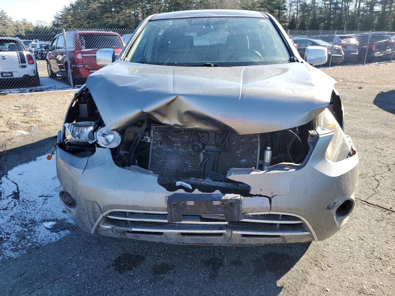 2011 Nissan Rogue VIN JN8AS5MT5BW561802 Copart auction photo, front end / minor dent/scratches damage thumbnail 5