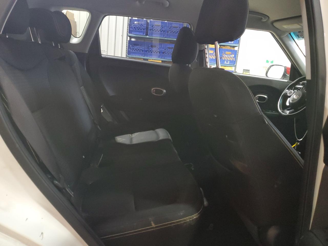 2016 KIA Soul VIN KNDJP3A5XG7299381 Copart auction photo, rear end / minor dent/scratches damage thumbnail 11