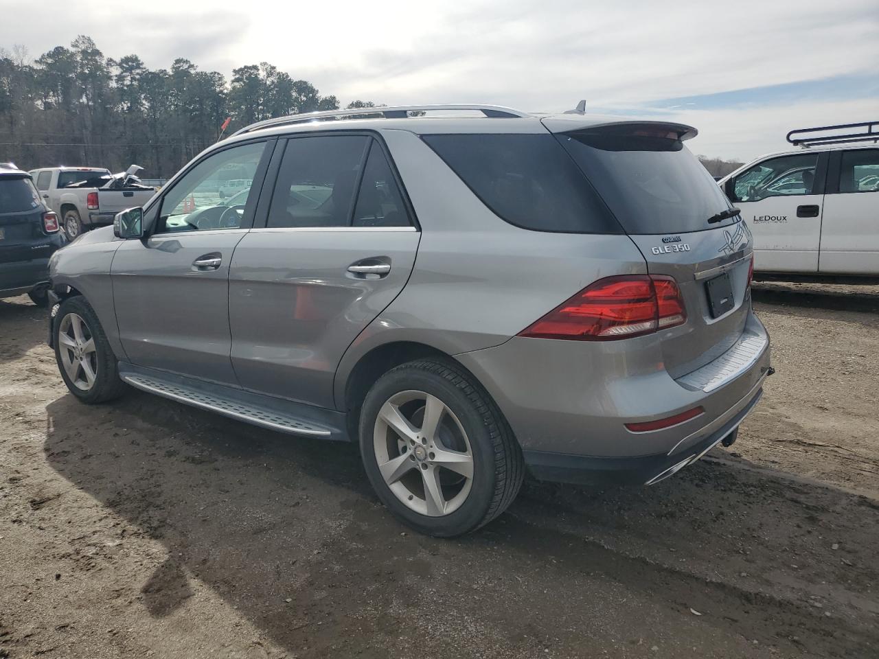 2016 Mercedes-Benz GLE VIN 4JGDA5JB3GA646497 Copart auction photo, front end damage thumbnail 2