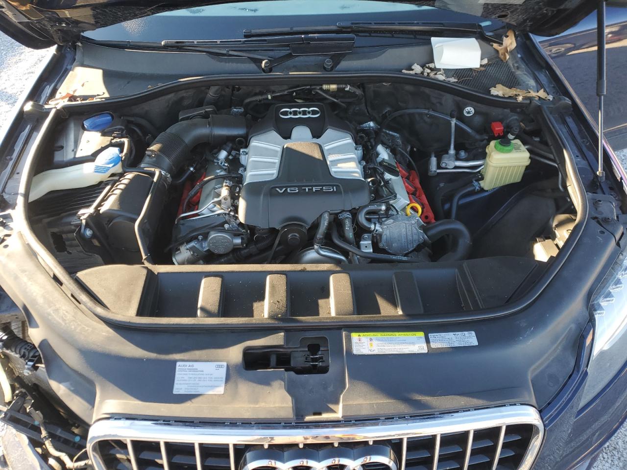 2015 Audi Q7 VIN WA1DGAFE8FD015699 Copart auction photo, front end / side damage thumbnail 12