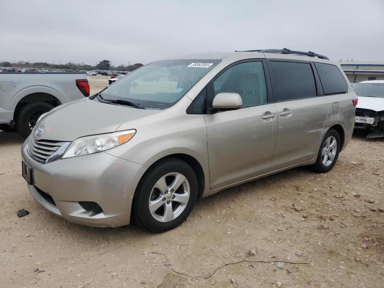 2015 Toyota Sienna VIN 5TDKK3DC7FS553520