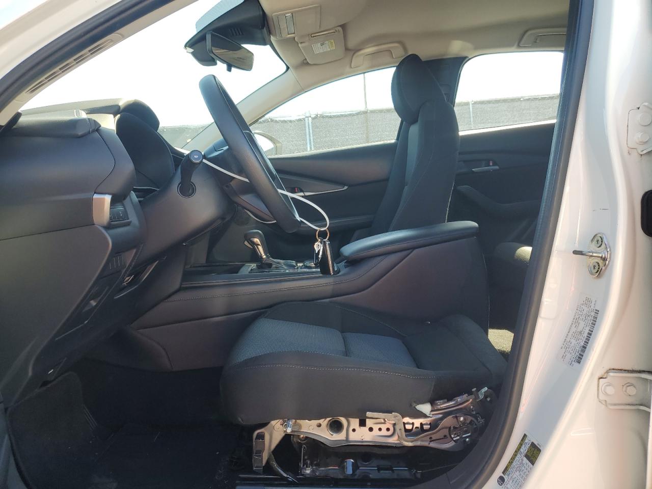 2021 Mazda CX-30 VIN 3MVDMAAL1MM272837 Copart auction photo, minor dent/scratches damage thumbnail 7