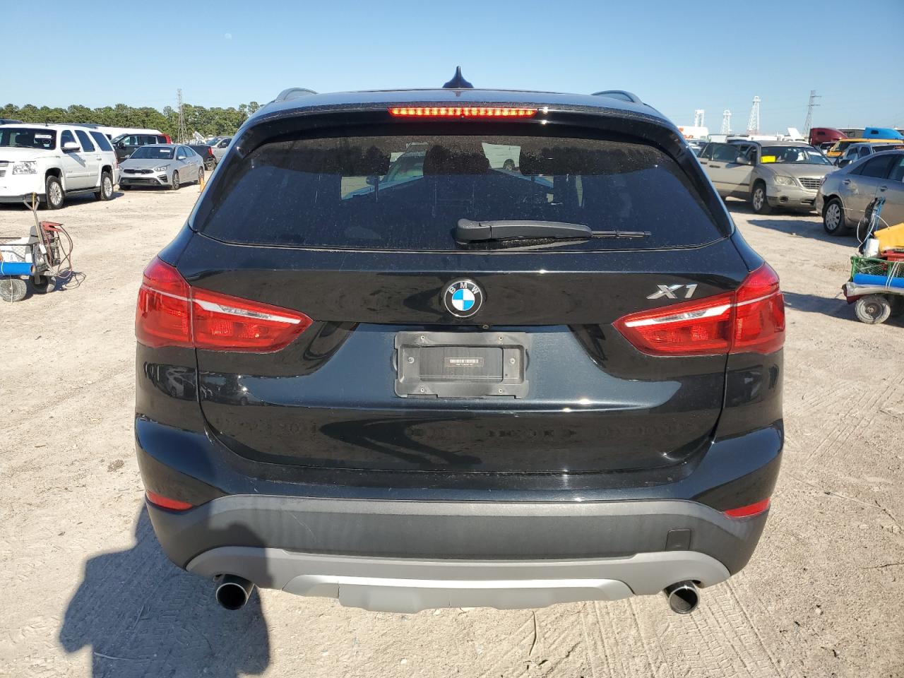 2018 BMW X1 VIN WBXHT3C3XJ5K21808 Copart auction photo, front end / minor dent/scratches damage thumbnail 6