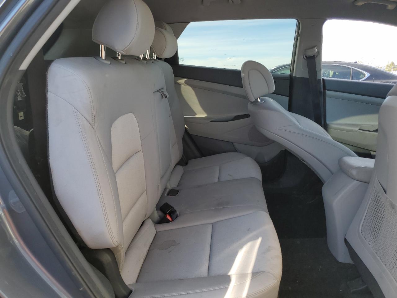 2018 Hyundai Tucson VIN KM8J33A40JU724680 Copart auction photo, vandalism damage thumbnail 11