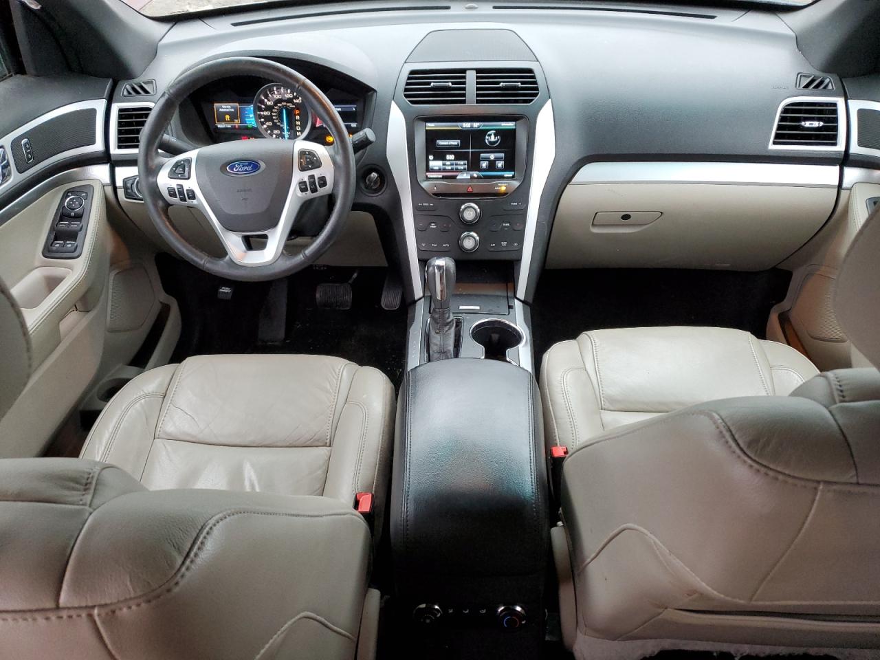 2015 Ford Explorer VIN 1FM5K8D81FGC38367 Copart auction photo, front end / side damage thumbnail 8