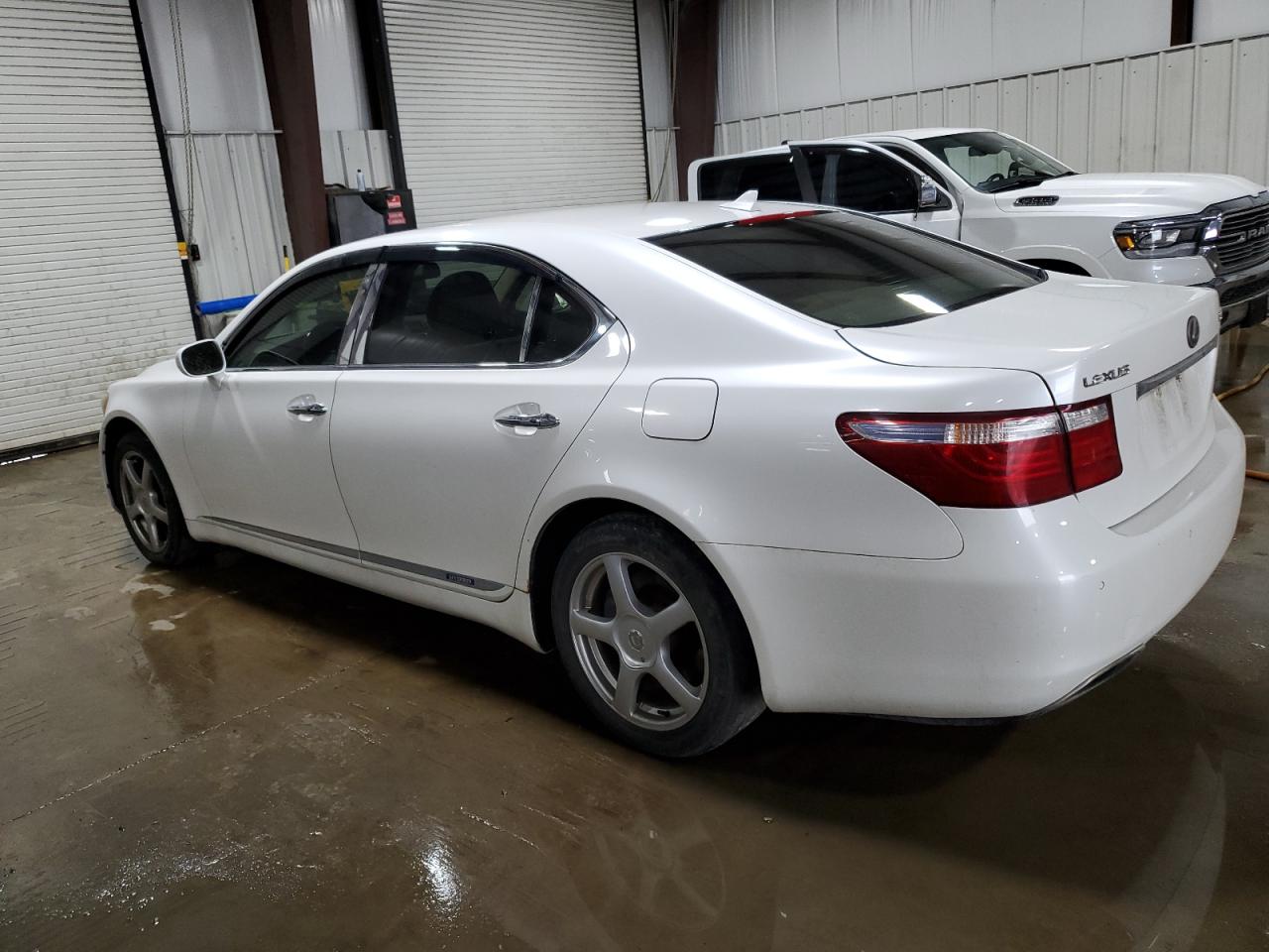 2008 Lexus LS VIN JTHDU46F985004120 Copart auction photo, normal wear damage thumbnail 2