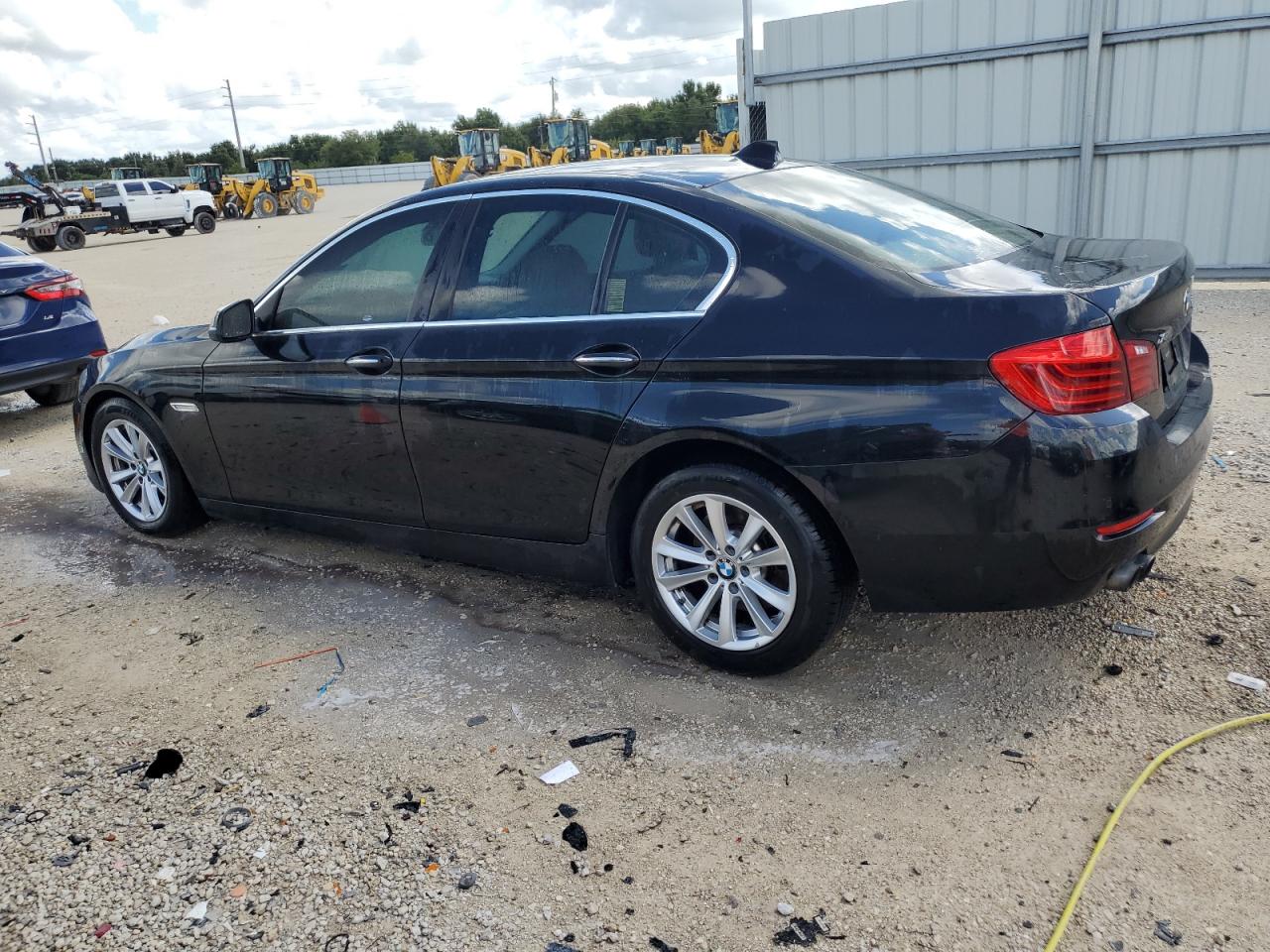 2015 BMW 5er VIN WBA5A7C57FD622984 Copart auction photo, front end / side damage thumbnail 2