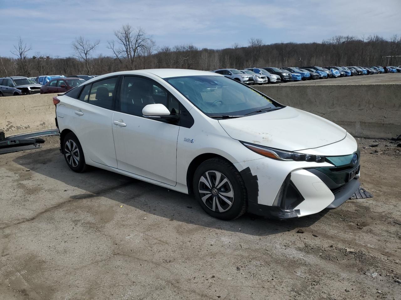 2017 Toyota Prius VIN JTDKARFP8H3041176 Copart auction photo, rear end / front end damage thumbnail 4