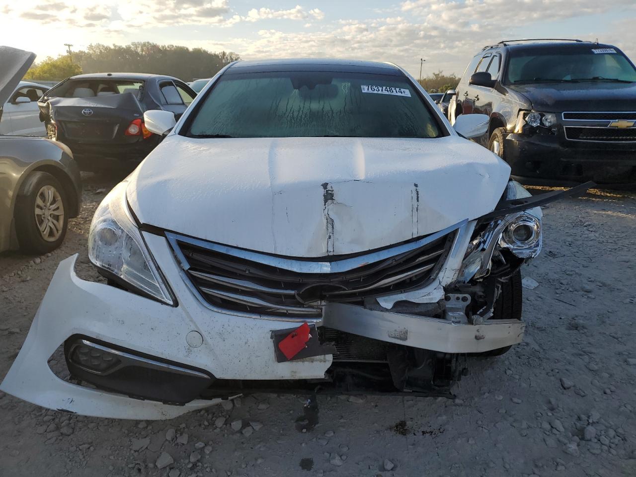 2017 Hyundai Azera VIN KMHFH4JG8HA586583 Copart auction photo, front end / rear end damage thumbnail 5