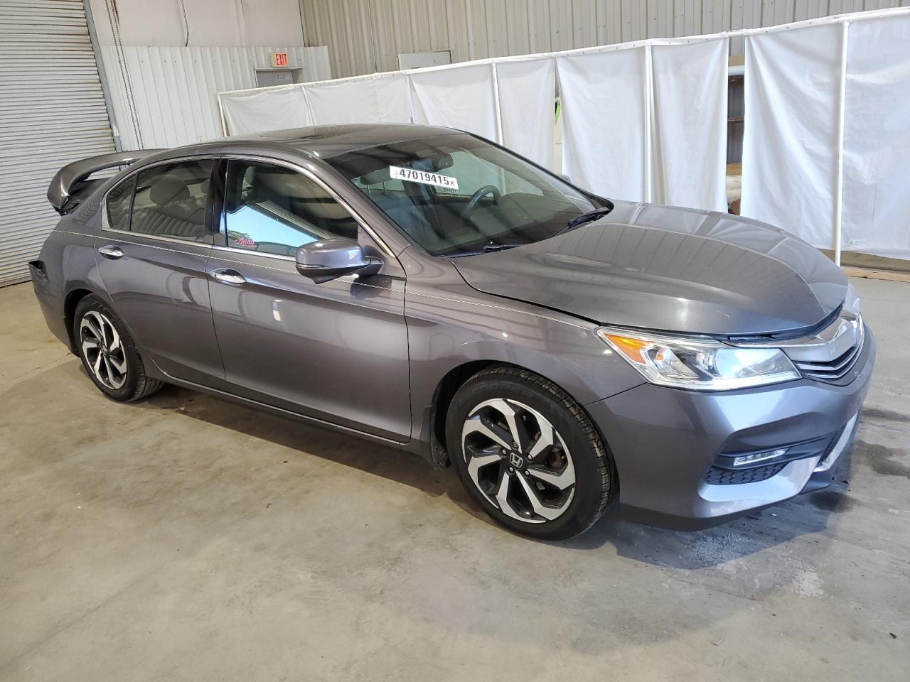 2017 Honda Accord VIN 1HGCR3F8XHA012424 Copart auction photo, rear end / minor dent/scratches damage thumbnail 4