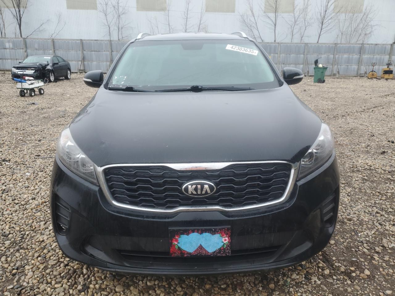 2019 KIA Sorento VIN 5XYPGDA33KG574504 Copart auction photo, vandalism / all over damage thumbnail 5