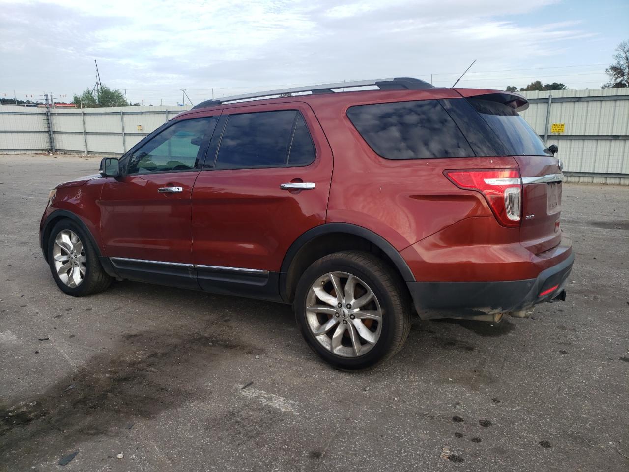 2014 Ford Explorer VIN 1FM5K7D82EGA02884 Copart auction photo, all over / undercarriage damage thumbnail 2