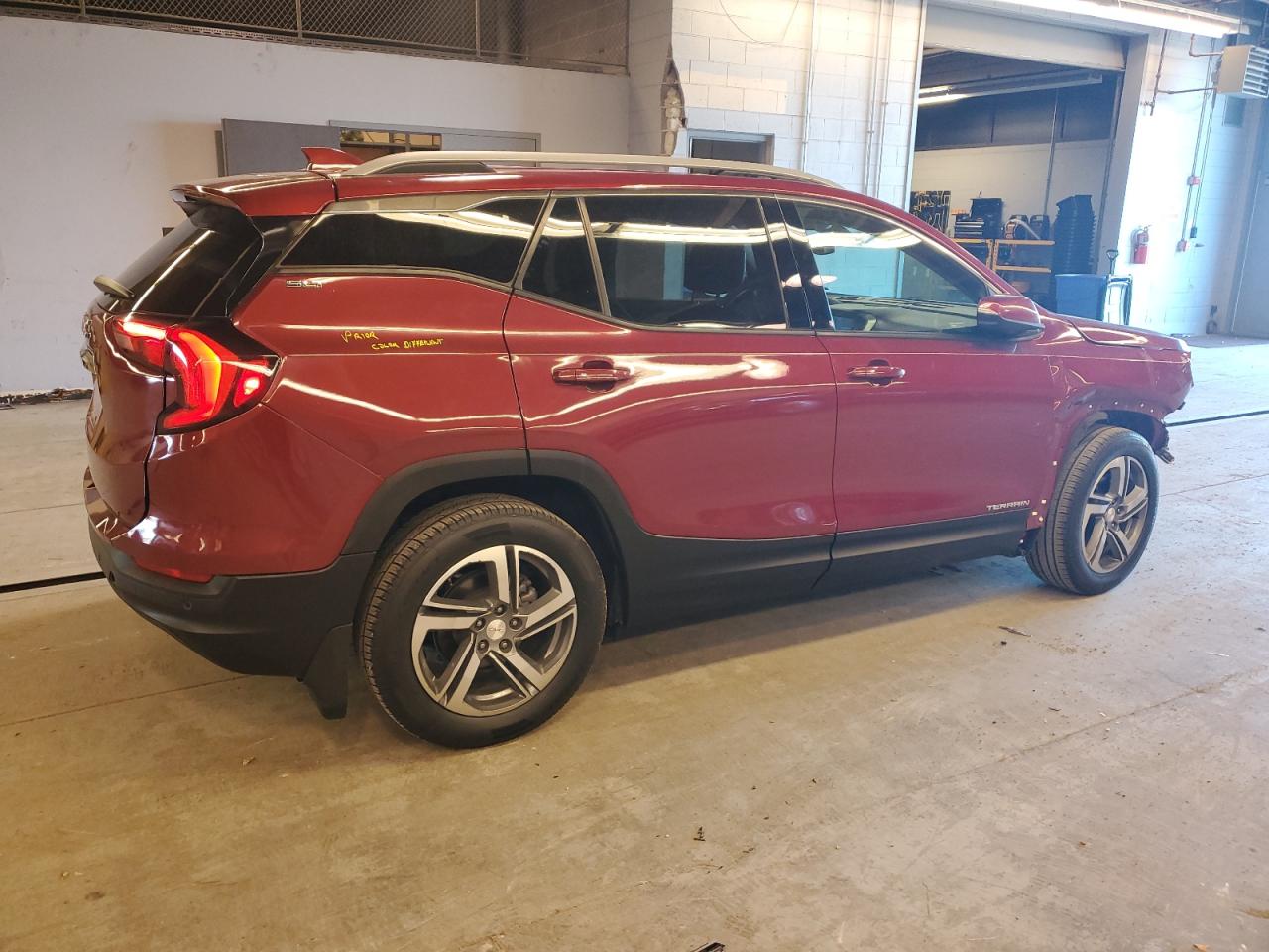 2019 GMC Terrain VIN 3GKALPEV3KL352315 Copart auction photo, front end / minor dent/scratches damage thumbnail 3