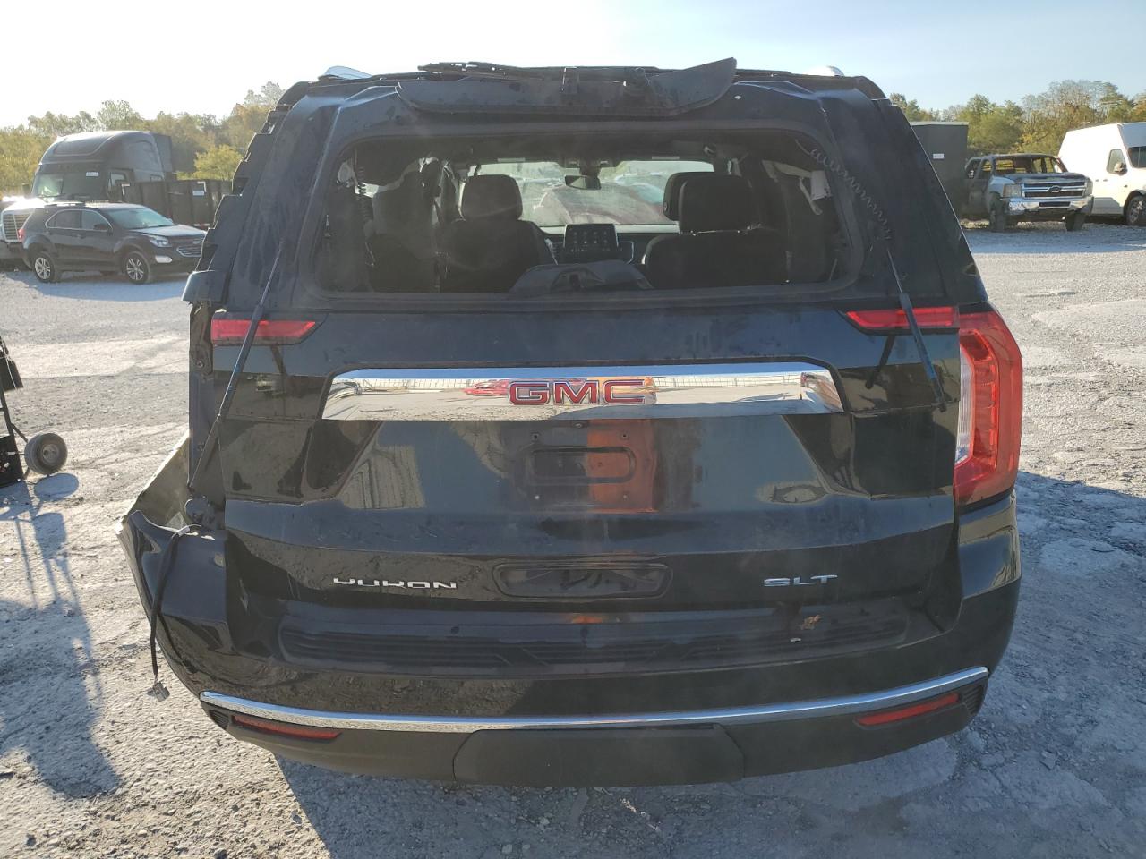 2021 GMC Yukon VIN 1GKS2BKD5MR171976 Copart auction photo, side / rear end damage thumbnail 6