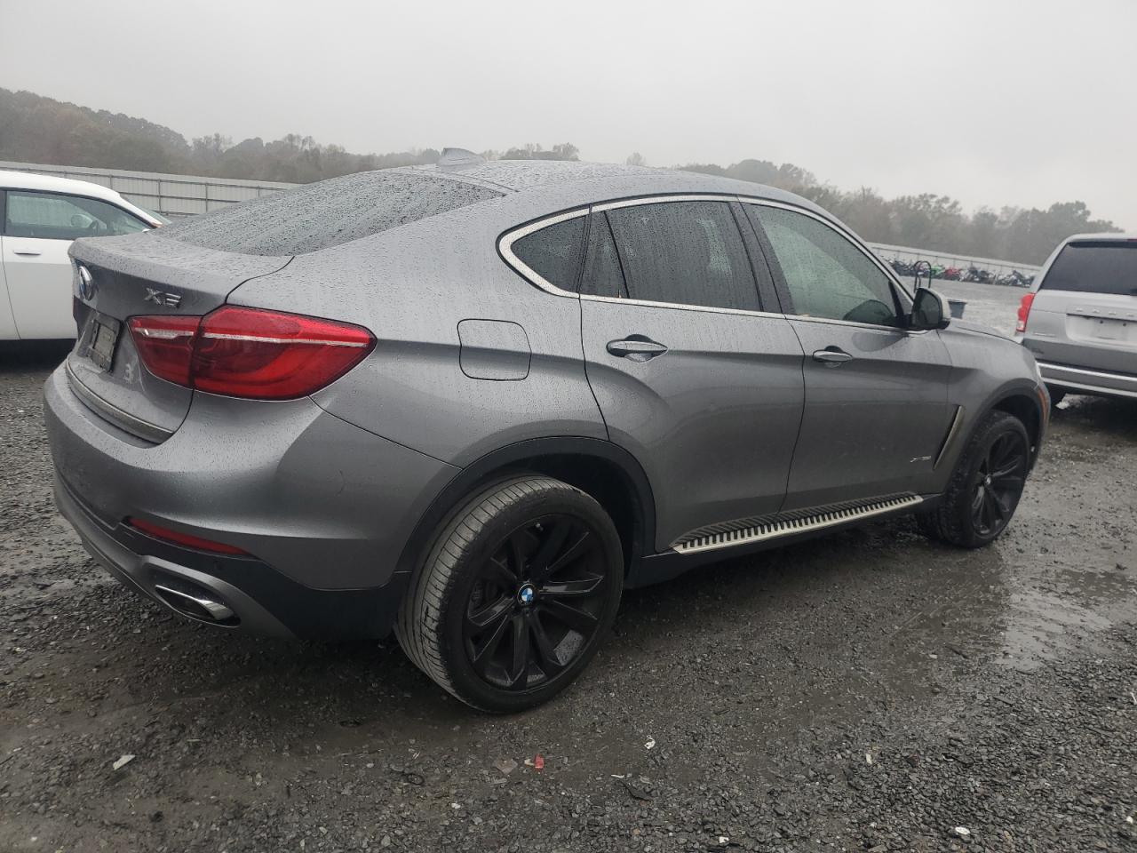 2018 BMW X6 VIN 5UXKU2C59J0X51050 Copart auction photo, water/flood / minor dent/scratches damage thumbnail 3