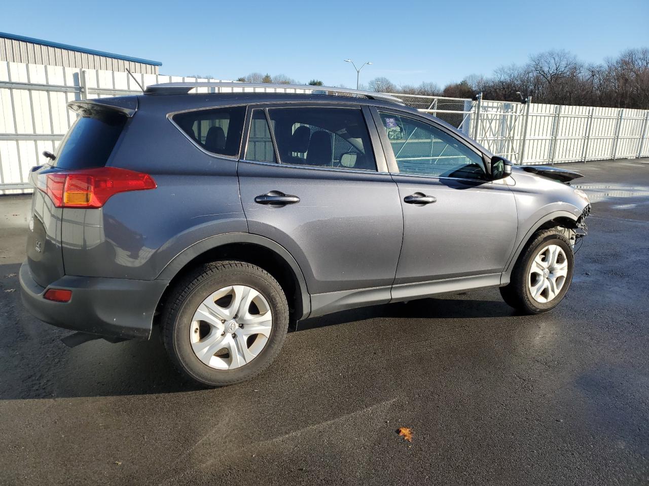 2015 Toyota RAV 4 VIN JTMBFREV8FD128665 Copart auction photo, front end / minor dent/scratches damage thumbnail 3