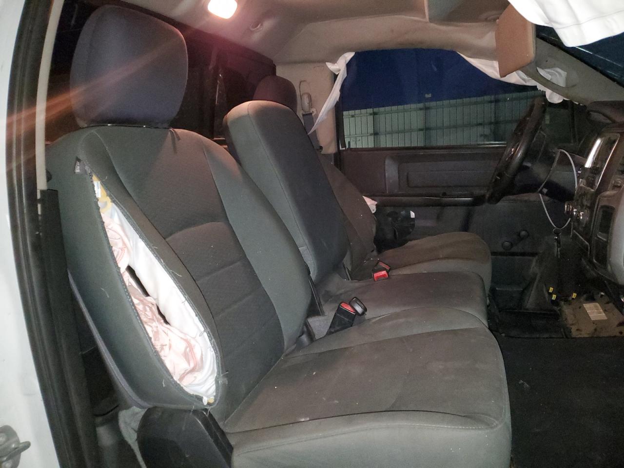 2016 RAM 1500 VIN 3C6JR6DG9GG261905 Copart auction photo, front end / side damage thumbnail 10