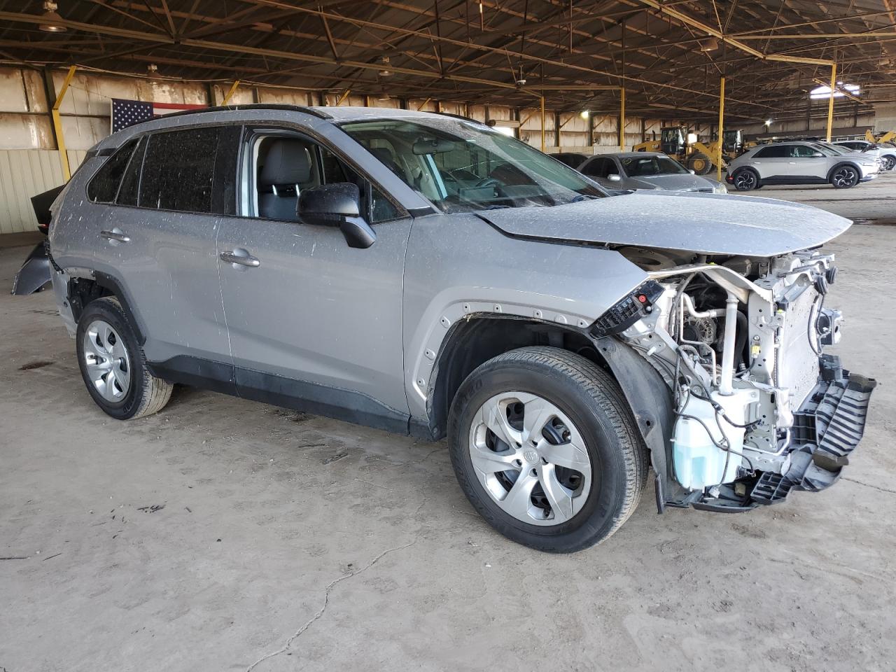 2020 Toyota RAV 4 VIN 2T3H1RFV9LW096010 Copart auction photo, front end / rear end damage thumbnail 4