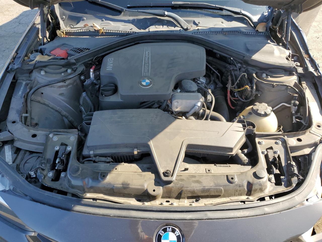 2013 BMW 3er VIN WBA3C1C55DF438238 Copart auction photo, all over / undercarriage damage thumbnail 11