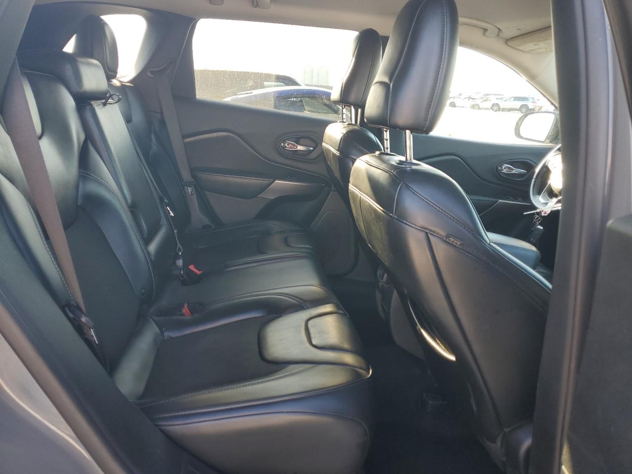 2019 Jeep Grand Cherokee VIN 1C4PJLLX2KD435104 Copart auction photo, front end damage thumbnail 11