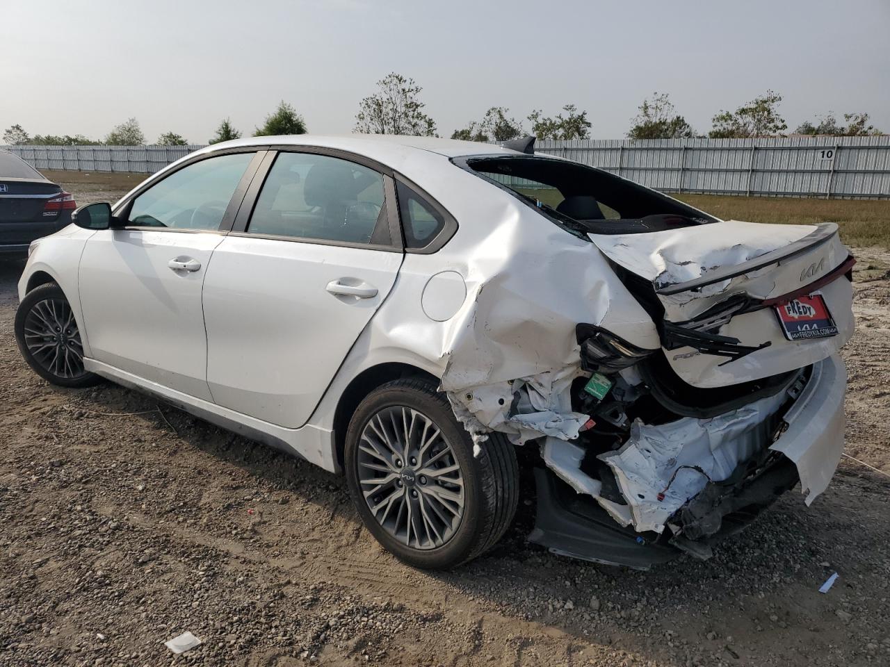 2024 KIA Forte VIN 3KPF54AD5RE818221 Copart auction photo, rear end / minor dent/scratches damage thumbnail 2