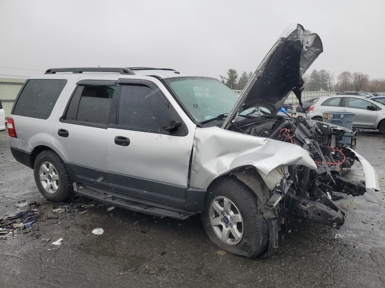 2016 Ford Expedition VIN 1FMJU1GT0GEF15975 Copart auction photo, front end / side damage thumbnail 4