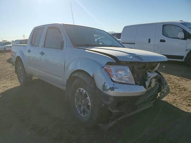 2019 Nissan Navara (Frontier) VIN 1N6DD0ER6KN743665 Copart auction photo, front end / side damage thumbnail 11