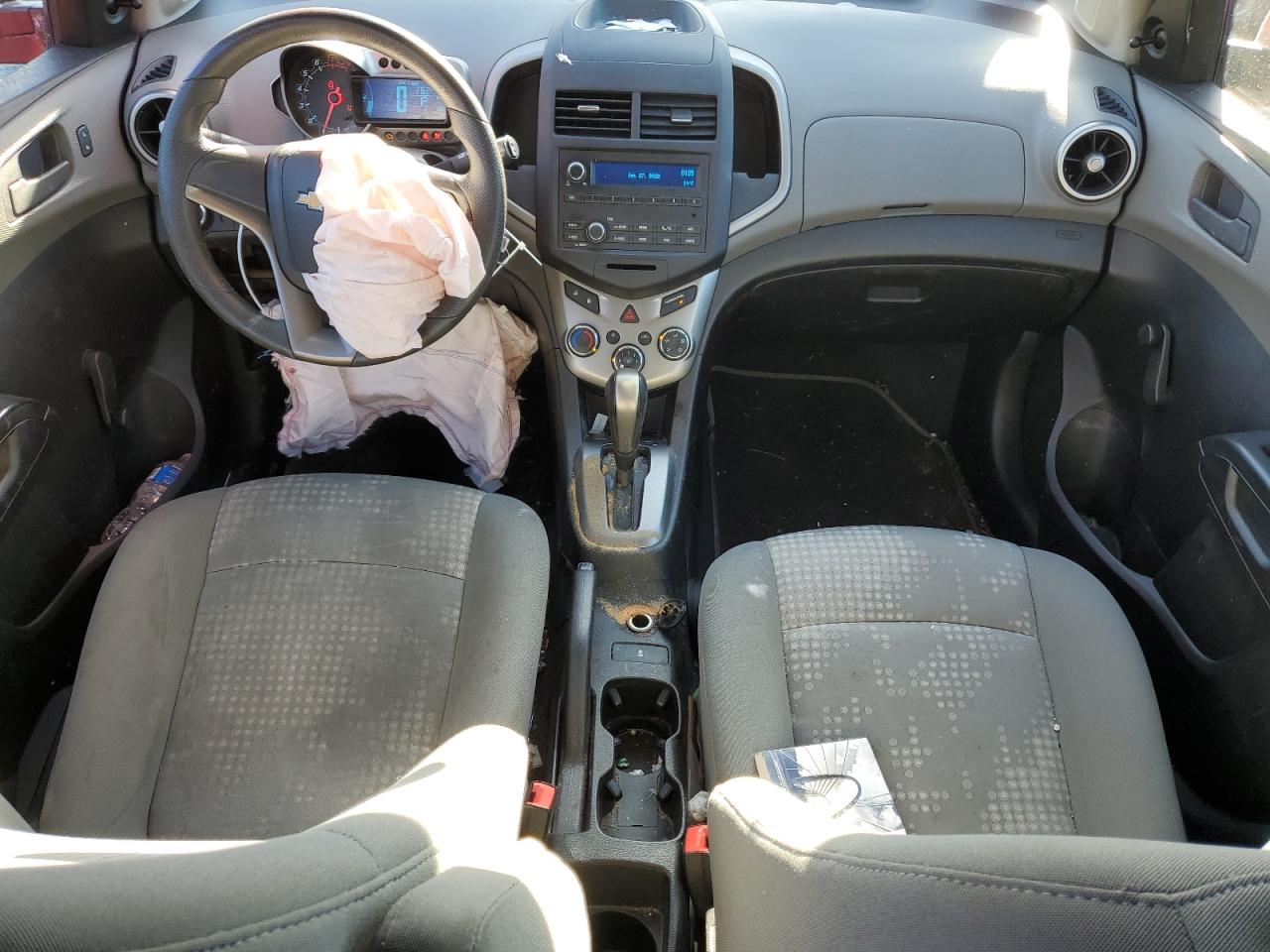 2015 Chevrolet Sonic VIN 1G1JA6SG3F4201772 Copart auction photo, front end / minor dent/scratches damage thumbnail 8